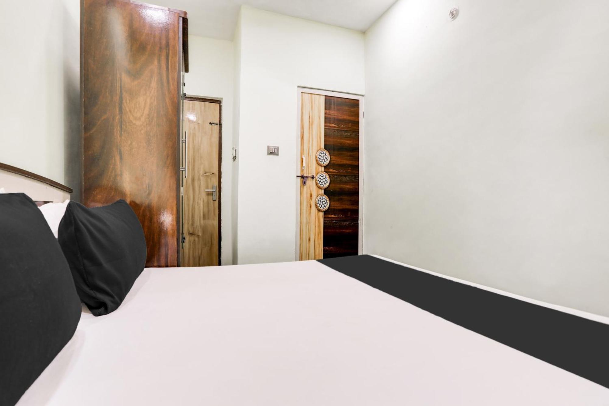 Hotel O Rmd Hotel Rāipur Zewnętrze zdjęcie